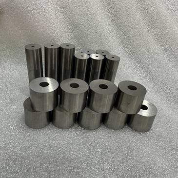 GT55 carbide forging die